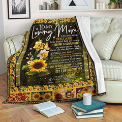 To My Mom In The World Full Of Roses You Are A Sunflower Fleece Blanket - Mother and Daughter - Mother's Day Gifts